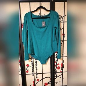 *MANGDIUP* ONE PIECE in Forrest Green